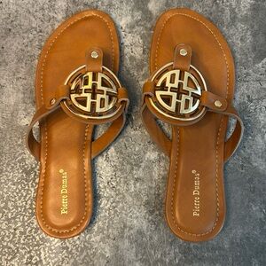 Pierre Dumas Sandals Size 7.5